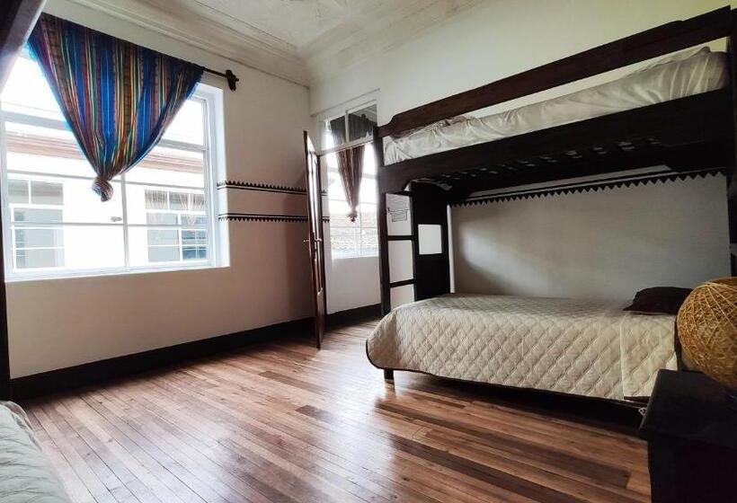 ファミリールーム, Hostal Yakumama