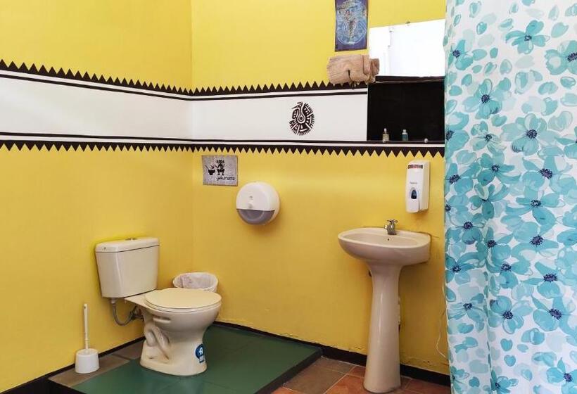 ガーデンビュースタンダードルーム, Hostal Yakumama