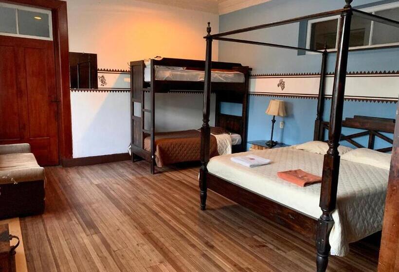 Standard room with outdoor bath, Hostal Yakumama