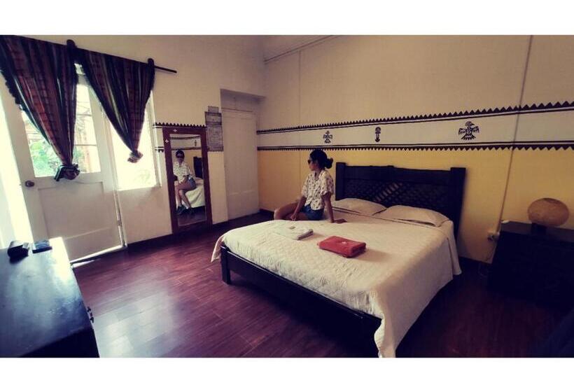 スタンダードルーム, Hostal Yakumama