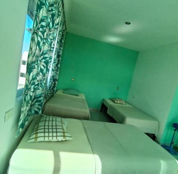 ルームシェアのワンベッド, Posada Nacha`n Ka`an