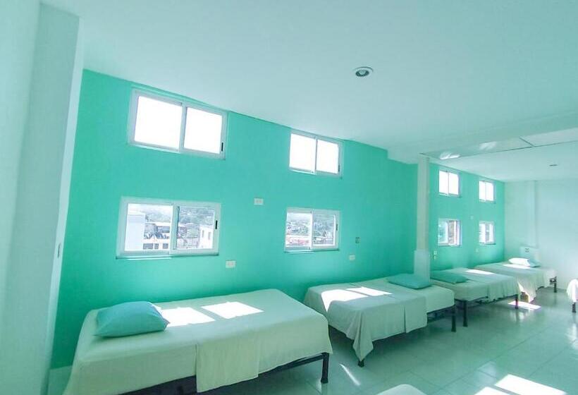 ルームシェアのワンベッド, Posada Nacha`n Ka`an