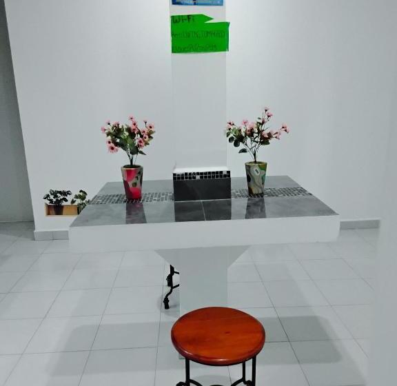 ルームシェアのワンベッド, Posada Nacha`n Ka`an