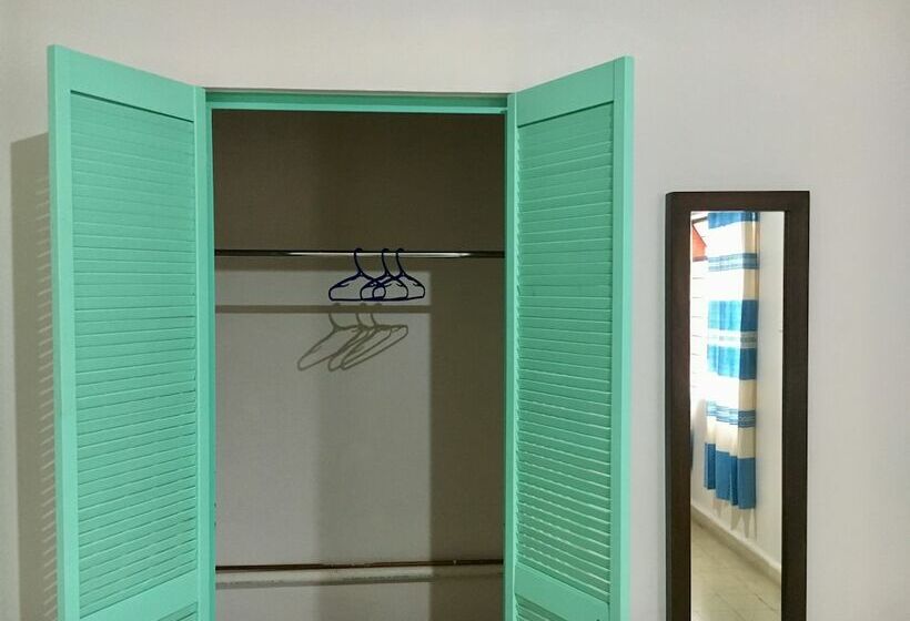 Номер Стандарт Совместная Ванная, Hostal Andaina