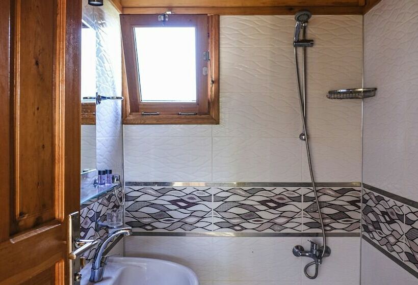 בקתה סטנדרטית, Lemon Garden Lodge