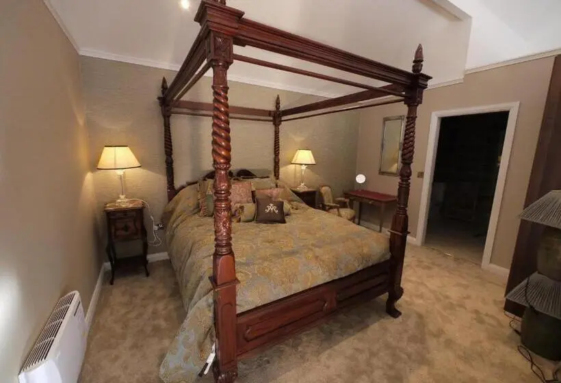 デラックススイート, The Carriage Houses At Beechpark House