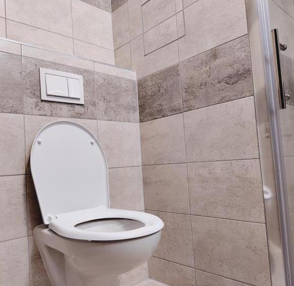 Quarto Estandar com Sacada, Hostel Blanice