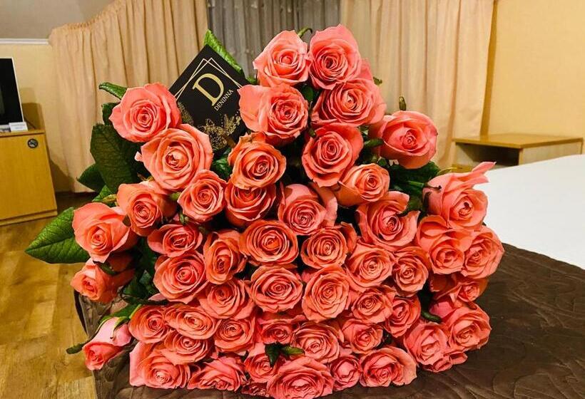 اتاق خانوادگی, & Spa Deninna