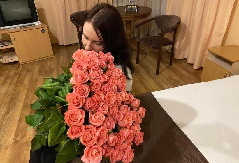 اتاق خانوادگی, & Spa Deninna