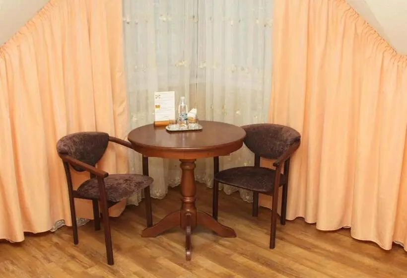 اتاق خانوادگی, & Spa Deninna