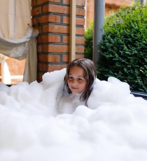 آپارتمان 2 خوابه, & Spa Deninna