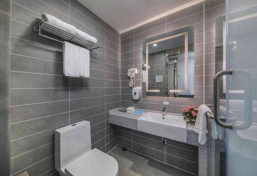 Номер Стандарт Адаптированный для Инвалидов, Holiday Inn Express   Yantai Yeda, An Ihg