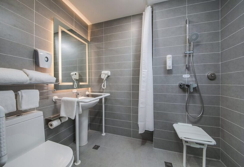 Номер Стандарт Адаптированный для Инвалидов, Holiday Inn Express   Yantai Yeda, An Ihg