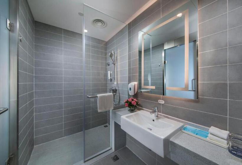 Люкс, Holiday Inn Express   Yantai Yeda, An Ihg