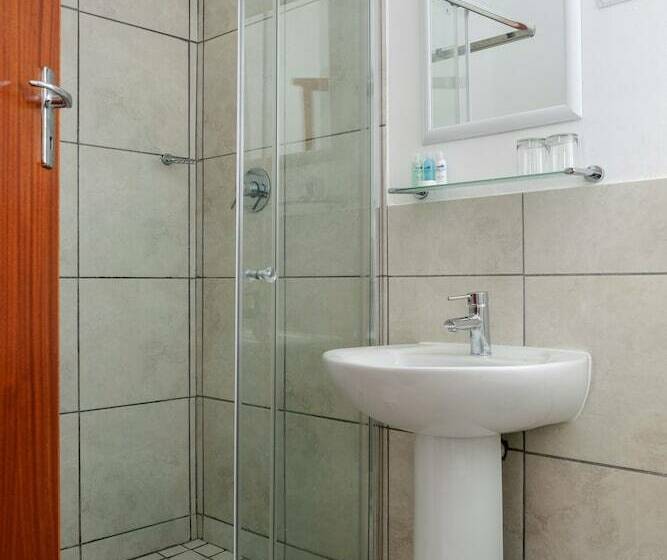 חדר סטנדרט, Houw Hoek