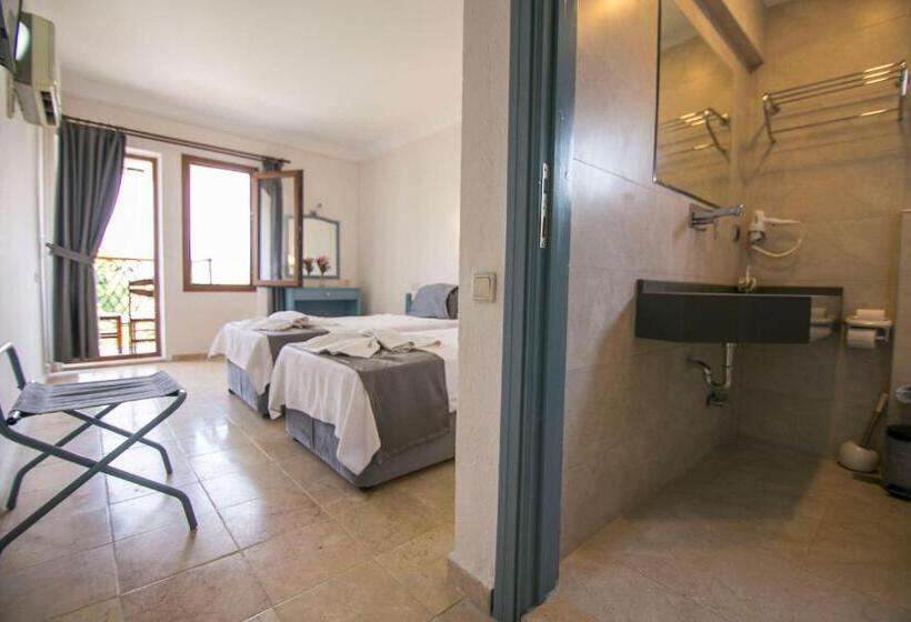 Номер Стандарт Трехместный, Kilim Hotel & Apart