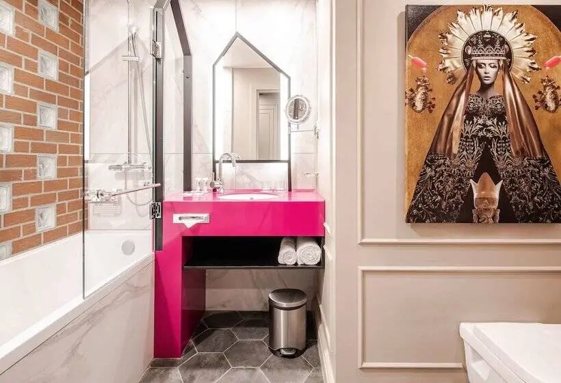 اتاق استاندارد با چشم‌انداز شهر, Mercure Kaliningrad