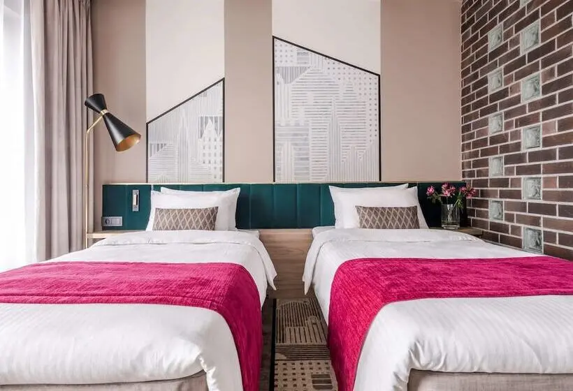 اتاق استاندارد با چشم‌انداز شهر, Mercure Kaliningrad