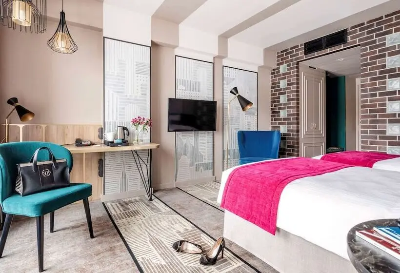 اتاق استاندارد با چشم‌انداز شهر, Mercure Kaliningrad