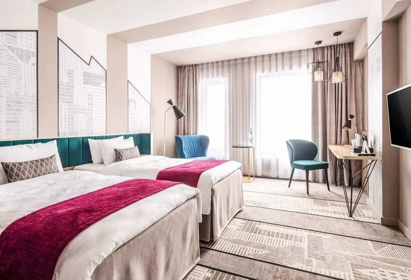 اتاق استاندارد با چشم‌انداز دریاچه, Mercure Kaliningrad