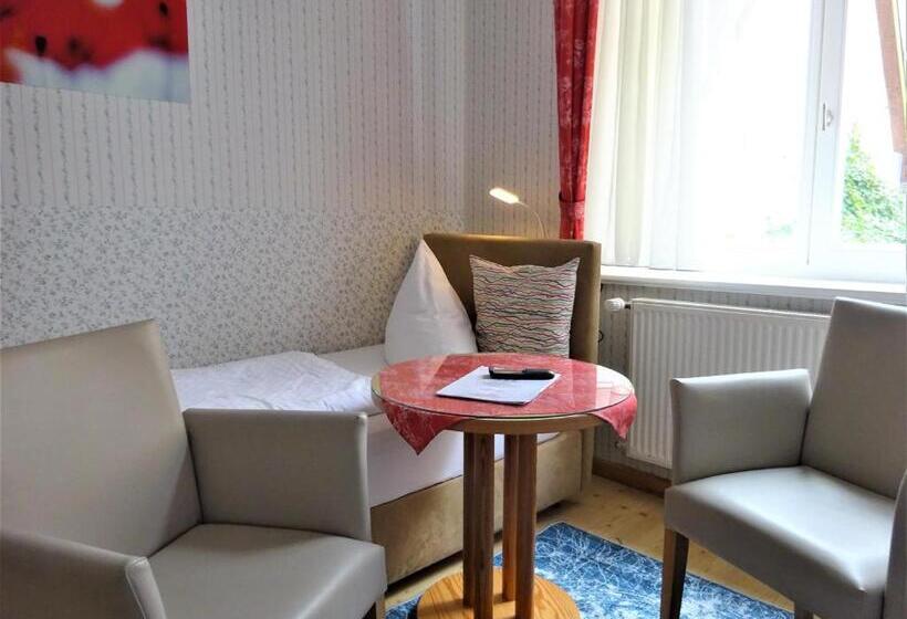 חדר בסיסי, Pension Zur Fährbrücke