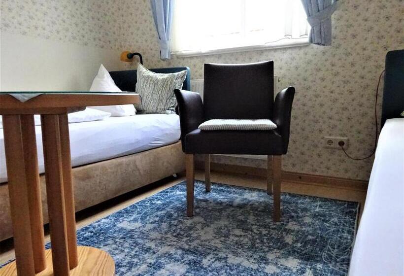 חדר בסיסי, Pension Zur Fährbrücke