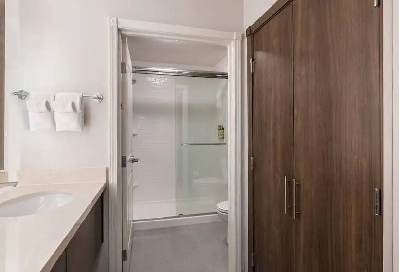スイート, Staybridge Suites Anchorage, An Ihg