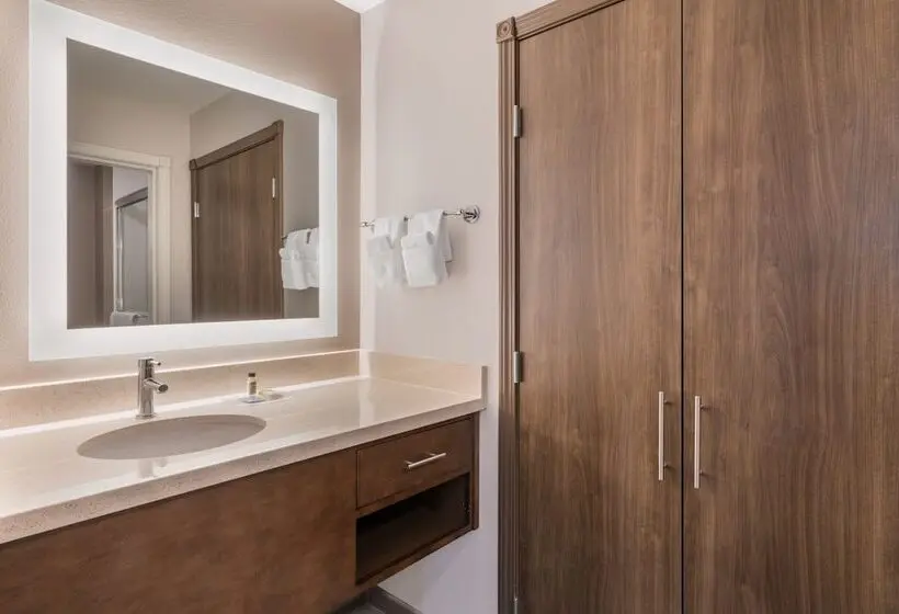 ２ベッドスイートルーム, Staybridge Suites Anchorage, An Ihg