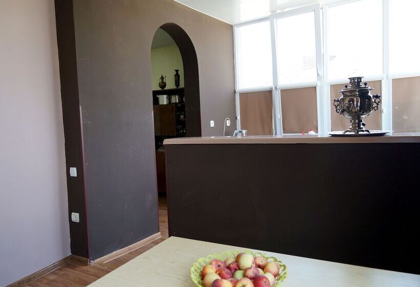 اتاق لوکس, Mimino Guest House