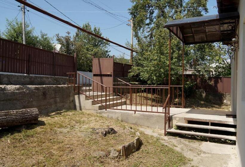 اتاق لوکس, Mimino Guest House