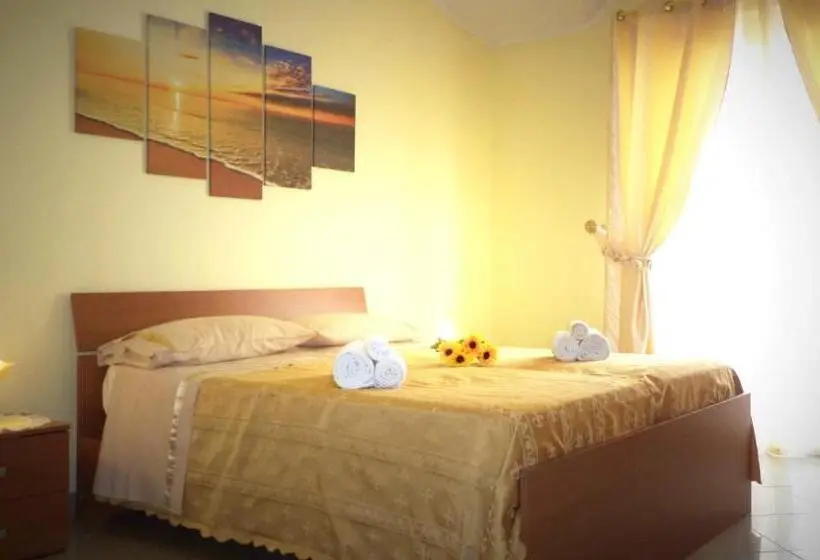 اتاق استاندارد با سرویس بهداشتی مشترک, Il Girasole