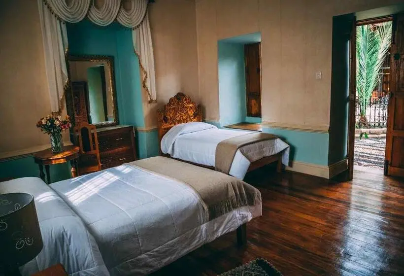 スタンダードスタジオ, Florencio Casa Hacienda