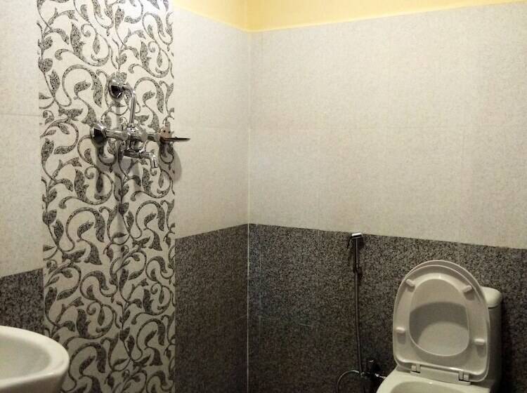 اتاق استاندارد, Kathmandu Regency