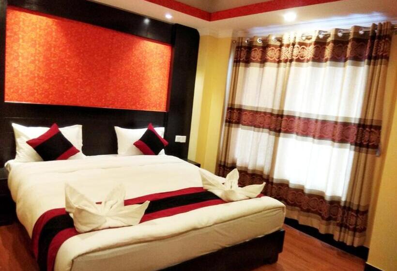 اتاق لوکس با تخت بزرگ, Kathmandu Regency