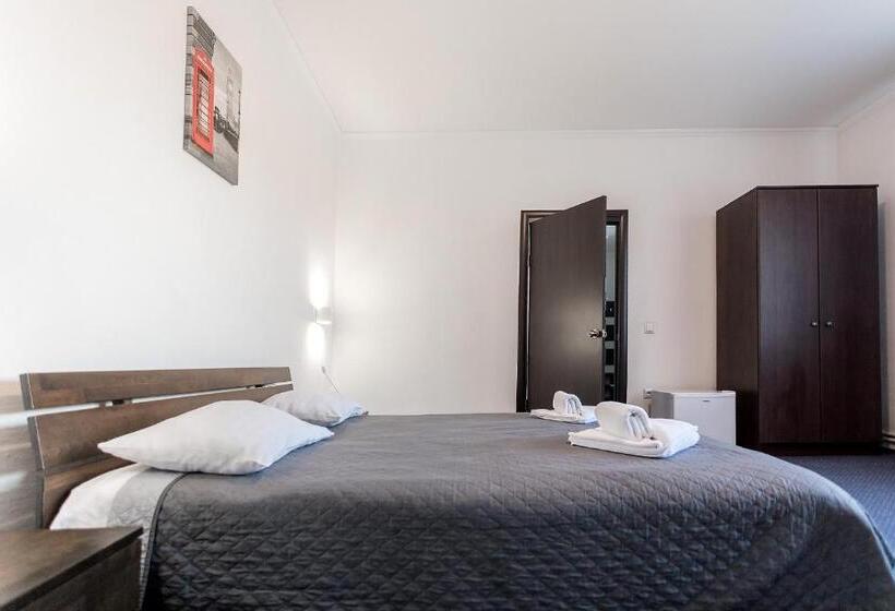 استودیو استاندارد با تخت کینگ, Sunlit