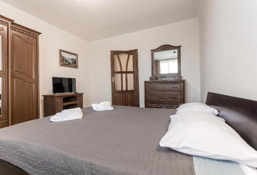 آپارتمان 1 خوابه, Sunlit