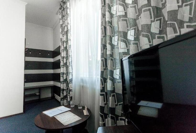 اتاق عادی یک تخته, Sunlit