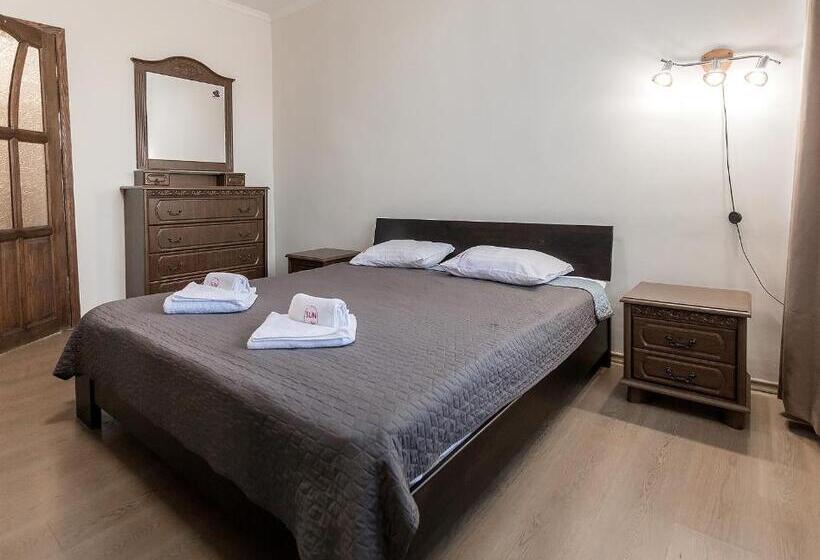 آپارتمان 1 خوابه, Sunlit