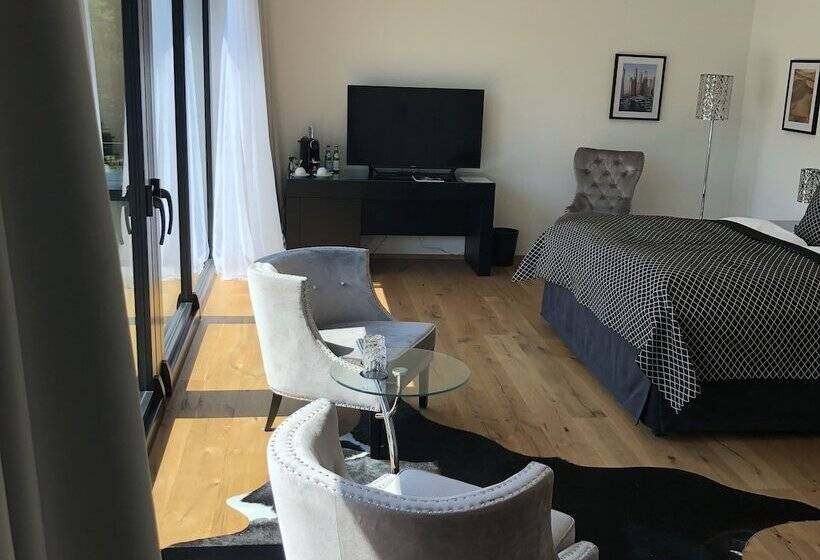 小型套房, Voss Villa