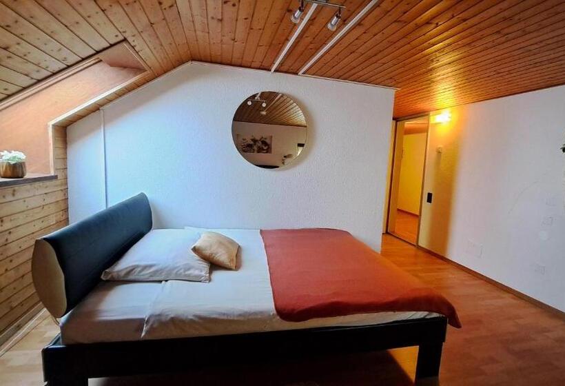 Трехместный Номер Классика, Hôtel La Fontaine