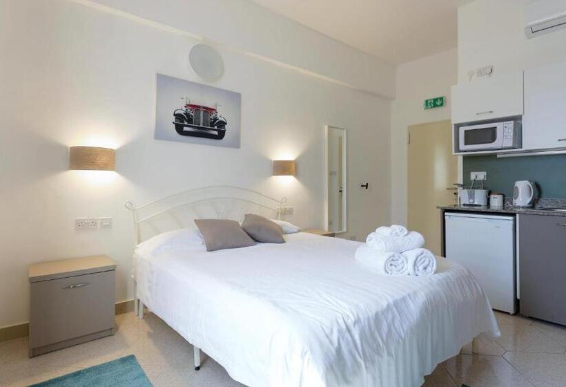 اتاق لوکس, Ta Gianni Guest House