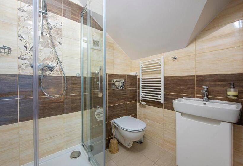 标准单人间, Penzión A Reštaurácia Lavender