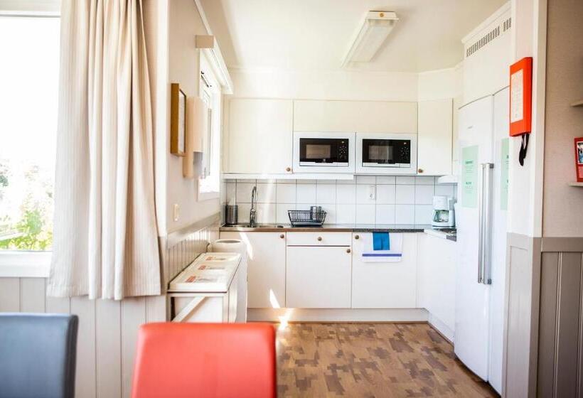 Четырехместный номер эконом класса с общей ванной комнатой, Lisebergsbyns Vandrarhem