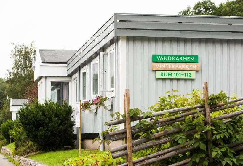 バスルーム共同エコノミー4人部屋, Lisebergsbyns Vandrarhem