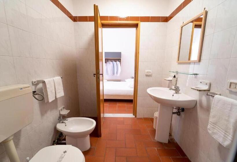 单人经济间, Ballarò