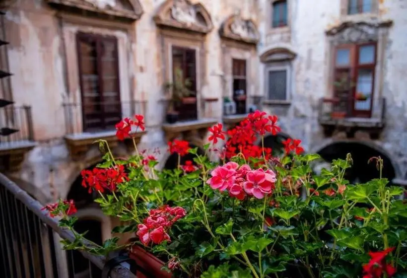 Standard room with outdoor bath, Ballarò