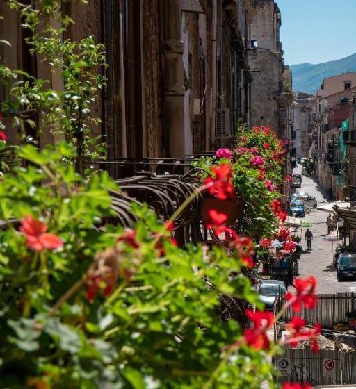Standard room with outdoor bath, Ballarò