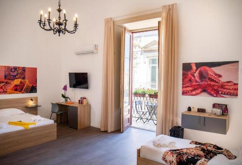 带大床的标准间, Ballarò