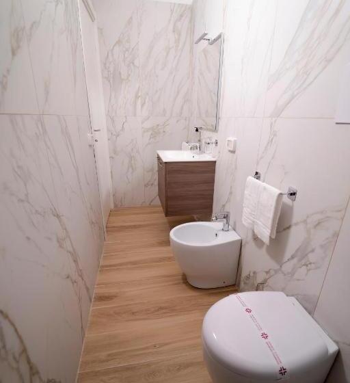 带大床的豪华间, Ballarò