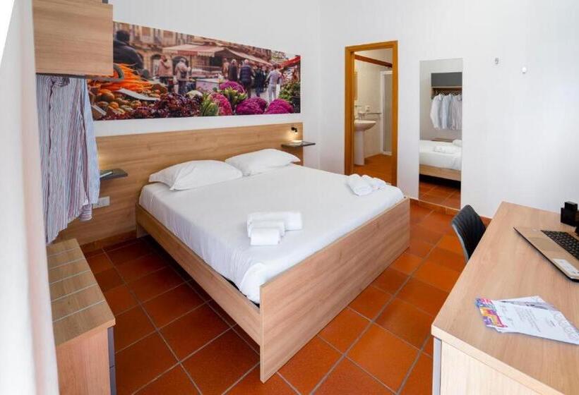 标准间带阳台, Ballarò